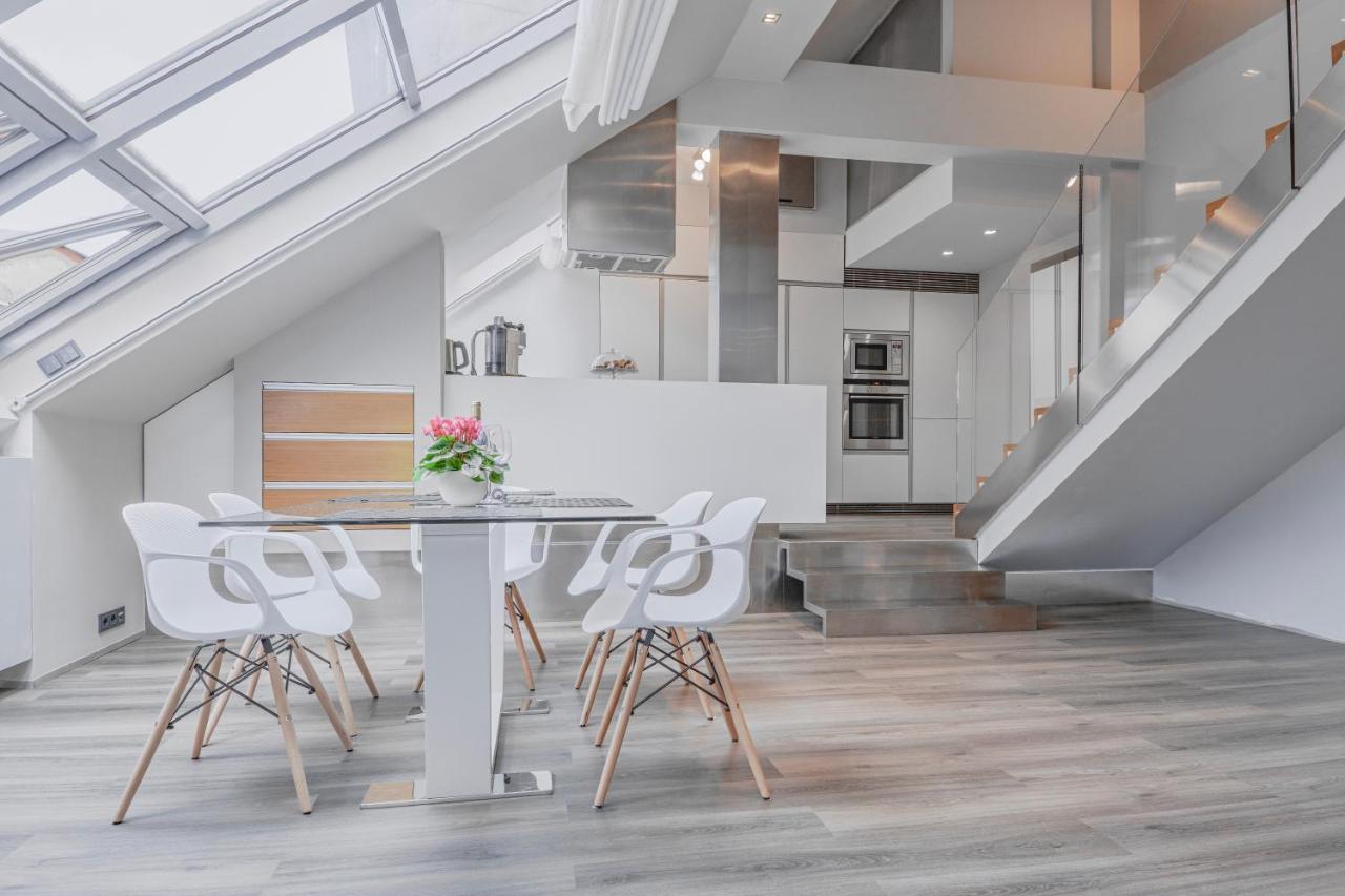 Luxury Apartment In Centre Prague Exterior photo